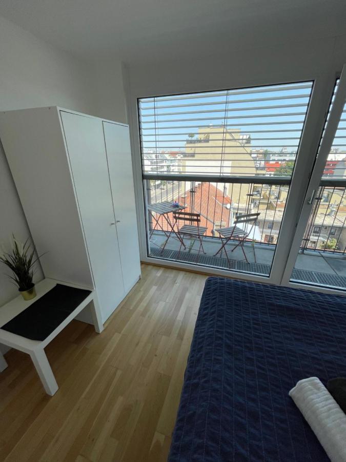 Eca Rooftop Live - Private Rooms & Serviced Apartments Bécs Kültér fotó